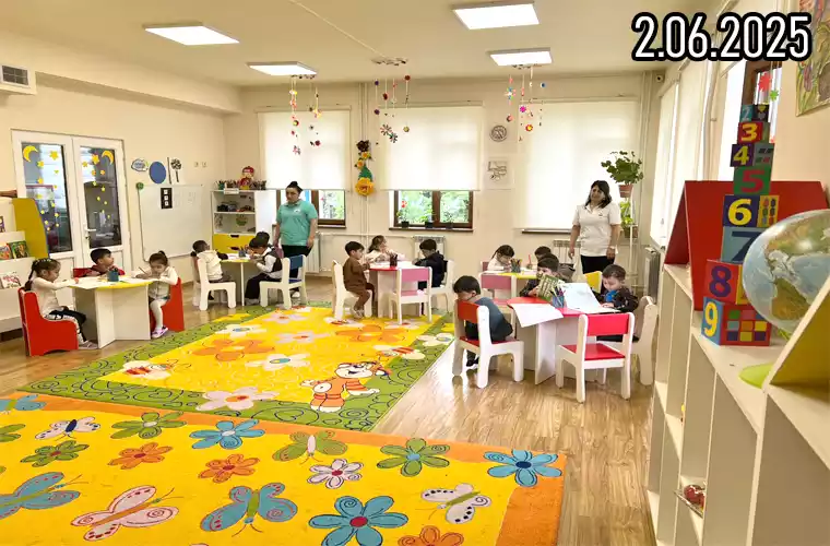 During our visit to Khankendi, we learned that Kindergarten No. 1 operates there. As the first company in Azerbaijan to develop national visual aids for preschool institutions, we were particularly interested in exploring the conditions and needs of this kindergarten. The kindergarten provides basic conditions for children to sleep, eat, play, and walk in the yard. However, there was a clear need for visual aids to improve the quality of listening and learning sessions. Recognizing this need, Çaşıoğlu Company, as always, demonstrated its social responsibility by donating a set of visual aids for 6 groups to the Khankendi kindergarten on the eve of the Qurban Bayram holiday. The main goal of this initiative is to support the proper development of our children, contribute to their education and upbringing, and call on everyone to take part in the restoration and development of our Karabakh. May our children grow up healthy, and may Karabakh always flourish!